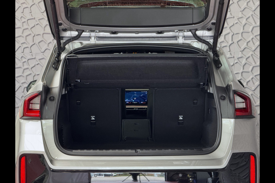 BMW X1 XDRIVE 25E M-SPORT LED ELEK.KLEP NAVI STOELVERW M-SHADOW LINE CARPLAY/ANDROID ZWARTE.HEMEL PHEV PLUG IN HYBRID AWD 4X4 4WD BMW X1 XDRIVE 25E M-SPORT LED ELEK.KLEP NAVI STOELVERW M-SHADOW LINE CARPLAY/ANDROID ZWARTE.HEMEL PHEV PLUG IN HYBRID AWD 4X4 4WD