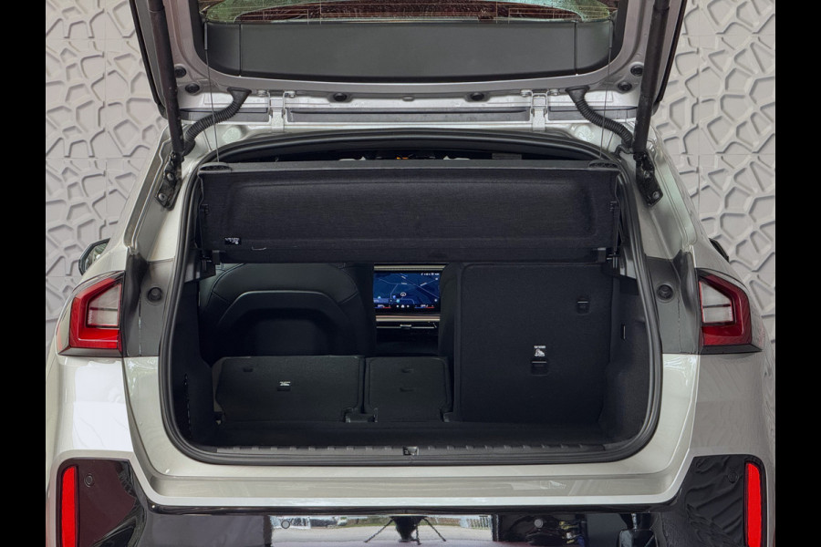 BMW X1 XDRIVE 25E M-SPORT LED ELEK.KLEP NAVI STOELVERW M-SHADOW LINE CARPLAY/ANDROID ZWARTE.HEMEL PHEV PLUG IN HYBRID AWD 4X4 4WD BMW X1 XDRIVE 25E M-SPORT LED ELEK.KLEP NAVI STOELVERW M-SHADOW LINE CARPLAY/ANDROID ZWARTE.HEMEL PHEV PLUG IN HYBRID AWD 4X4 4WD
