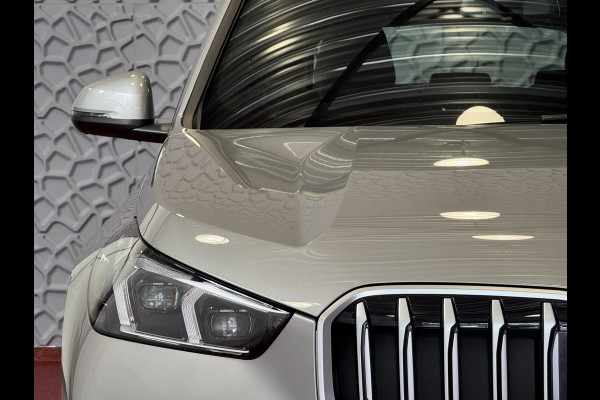 BMW X1 XDRIVE 25E M-SPORT LED ELEK.KLEP NAVI STOELVERW M-SHADOW LINE CARPLAY/ANDROID ZWARTE.HEMEL PHEV PLUG IN HYBRID AWD 4X4 4WD BMW X1 XDRIVE 25E M-SPORT LED ELEK.KLEP NAVI STOELVERW M-SHADOW LINE CARPLAY/ANDROID ZWARTE.HEMEL PHEV PLUG IN HYBRID AWD 4X4 4WD
