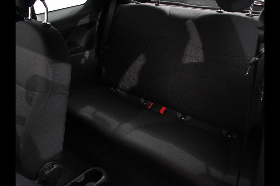 Fiat 500 1.0 Hybrid Vita | Airco | DAB | Groot Touchscreen scherm | Cruise Control