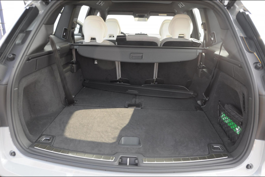 Volvo EX90 517PK Automaat Twin Performance Ultra / Luchtvering / Bowers & Wilkins audio / Elektrich bedienbare voorstoelen / Massage / Memory seats / Head-up display / Panoramadak / BLIS / 360 Camera / Volvo EX90 517PK Automaat Twin Performance Ultra / Luchtvering / Bowers & Wilkins audio / Elektrich bedienbare voorstoelen / Massage / Memory seats / Head-up display / Panoramadak / BLIS / 360 Camera /