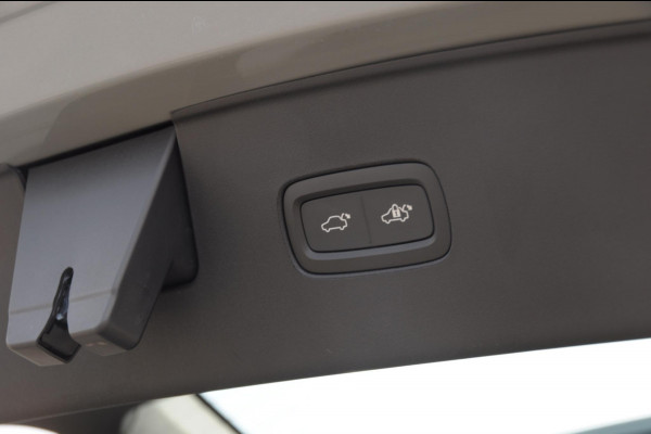 Volvo EX90 517PK Automaat Twin Performance Ultra / Luchtvering / Bowers & Wilkins audio / Elektrich bedienbare voorstoelen / Massage / Memory seats / Head-up display / Panoramadak / BLIS / 360 Camera / Volvo EX90 517PK Automaat Twin Performance Ultra / Luchtvering / Bowers & Wilkins audio / Elektrich bedienbare voorstoelen / Massage / Memory seats / Head-up display / Panoramadak / BLIS / 360 Camera /