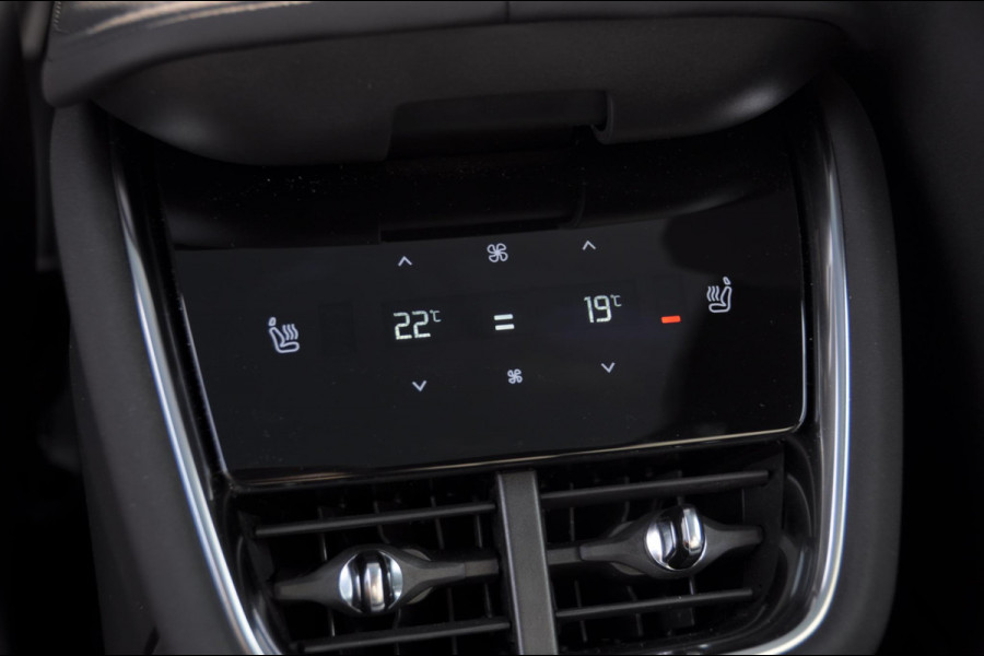 Volvo EX90 517PK Automaat Twin Performance Ultra / Luchtvering / Bowers & Wilkins audio / Elektrich bedienbare voorstoelen / Massage / Memory seats / Head-up display / Panoramadak / BLIS / 360 Camera / Volvo EX90 517PK Automaat Twin Performance Ultra / Luchtvering / Bowers & Wilkins audio / Elektrich bedienbare voorstoelen / Massage / Memory seats / Head-up display / Panoramadak / BLIS / 360 Camera /