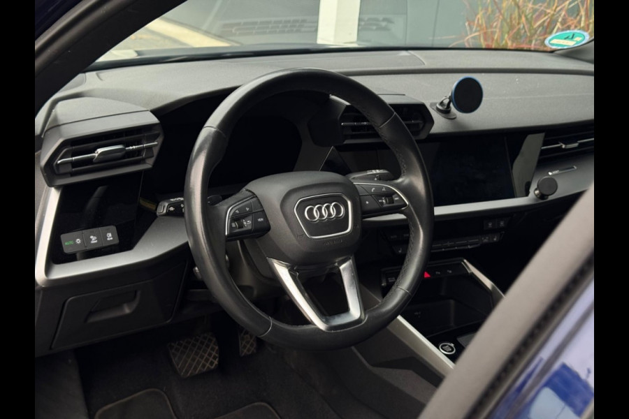 Audi A3 Sportback 35 TFSI S edition PANO NAVI ACC ECC PDC LED ELEK PAKKET Audi A3 Sportback 35 TFSI S edition PANO NAVI ACC ECC PDC LED ELEK PAKKET