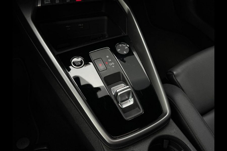 Audi A3 Sportback 35 TFSI S edition PANO NAVI ACC ECC PDC LED ELEK PAKKET Audi A3 Sportback 35 TFSI S edition PANO NAVI ACC ECC PDC LED ELEK PAKKET