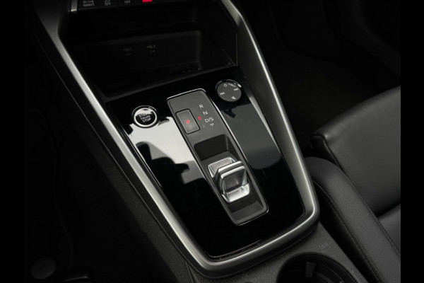 Audi A3 Sportback 35 TFSI S edition PANO NAVI ACC ECC PDC LED ELEK PAKKET Audi A3 Sportback 35 TFSI S edition PANO NAVI ACC ECC PDC LED ELEK PAKKET