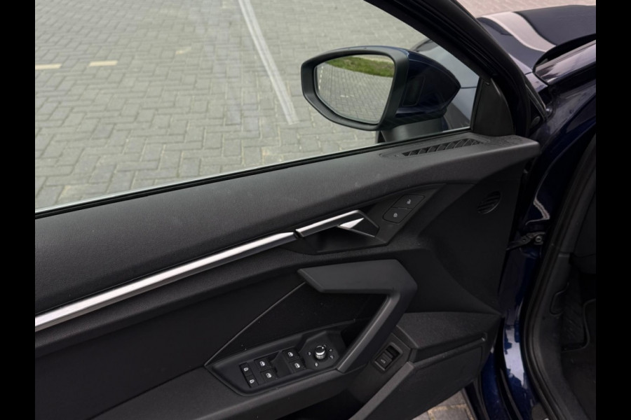 Audi A3 Sportback 35 TFSI S edition PANO NAVI ACC ECC PDC LED ELEK PAKKET Audi A3 Sportback 35 TFSI S edition PANO NAVI ACC ECC PDC LED ELEK PAKKET