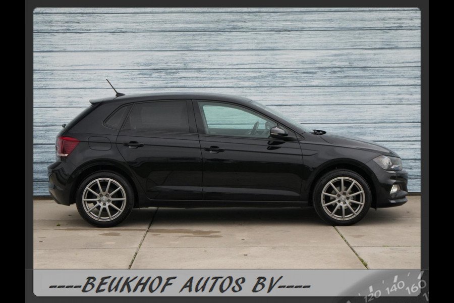 Volkswagen Polo 1.0 TSI Business Automaat Park Sensor Navi Volkswagen Polo 1.0 TSI Business Automaat Park Sensor Navi