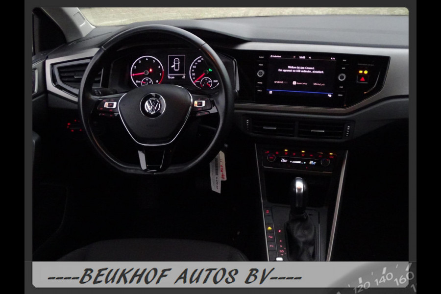 Volkswagen Polo 1.0 TSI Business Automaat Park Sensor Navi Volkswagen Polo 1.0 TSI Business Automaat Park Sensor Navi