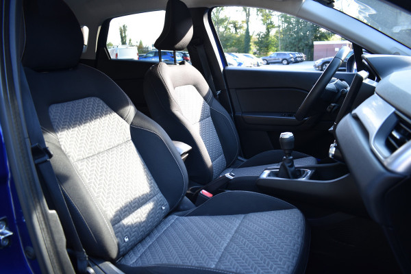 Renault Captur 1.0 TCe LIMITED CRUISE/NAVI/KEYLESS Renault Captur 1.0 TCe LIMITED CRUISE/NAVI/KEYLESS