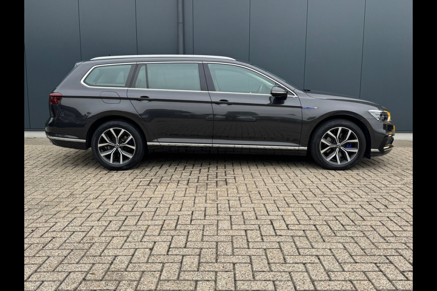 Volkswagen Passat Variant 1.4 TSI PHEV GTE * Trekhaak * Head-up Display * Matrix Led * Side Assist *