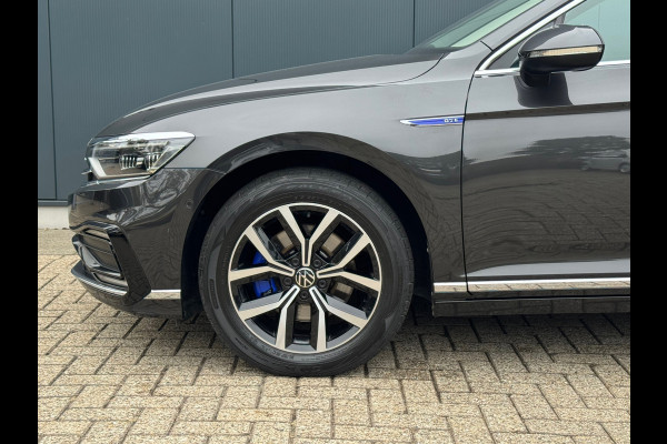 Volkswagen Passat Variant 1.4 TSI PHEV GTE * Trekhaak * Head-up Display * Matrix Led * Side Assist *