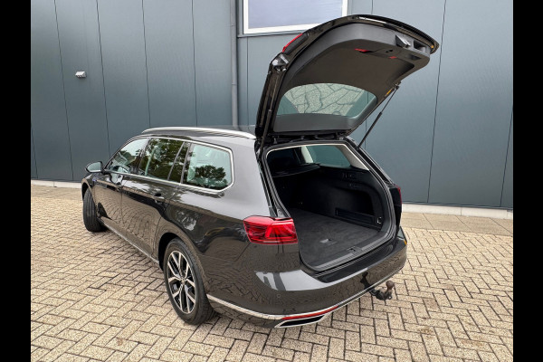 Volkswagen Passat Variant 1.4 TSI PHEV GTE * Trekhaak * Head-up Display * Matrix Led * Side Assist *