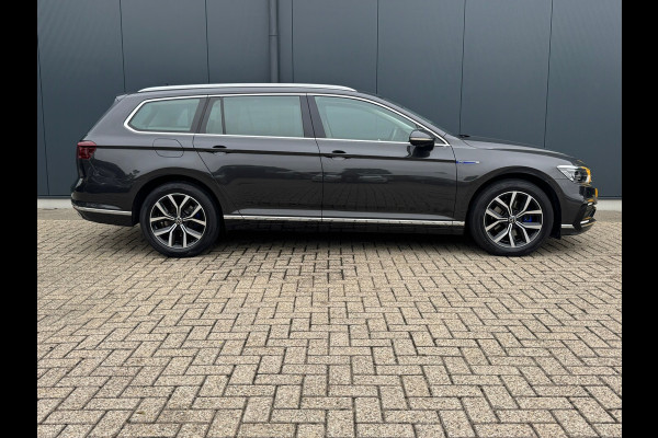 Volkswagen Passat Variant 1.4 TSI PHEV GTE * Trekhaak * Head-up Display * Matrix Led * Side Assist *