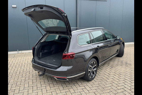 Volkswagen Passat Variant 1.4 TSI PHEV GTE * Trekhaak * Head-up Display * Matrix Led * Side Assist *