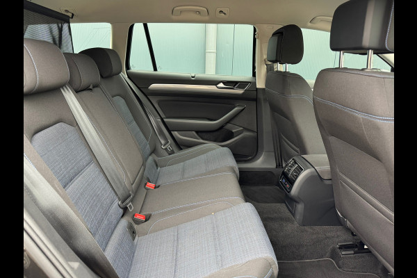 Volkswagen Passat Variant 1.4 TSI PHEV GTE * Trekhaak * Head-up Display * Matrix Led * Side Assist *