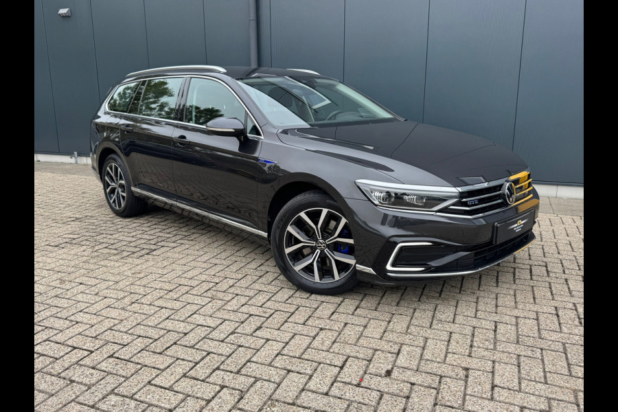 Volkswagen Passat Variant 1.4 TSI PHEV GTE * Trekhaak * Head-up Display * Matrix Led * Side Assist *