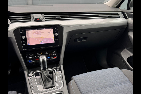 Volkswagen Passat Variant 1.4 TSI PHEV GTE * Trekhaak * Head-up Display * Matrix Led * Side Assist *