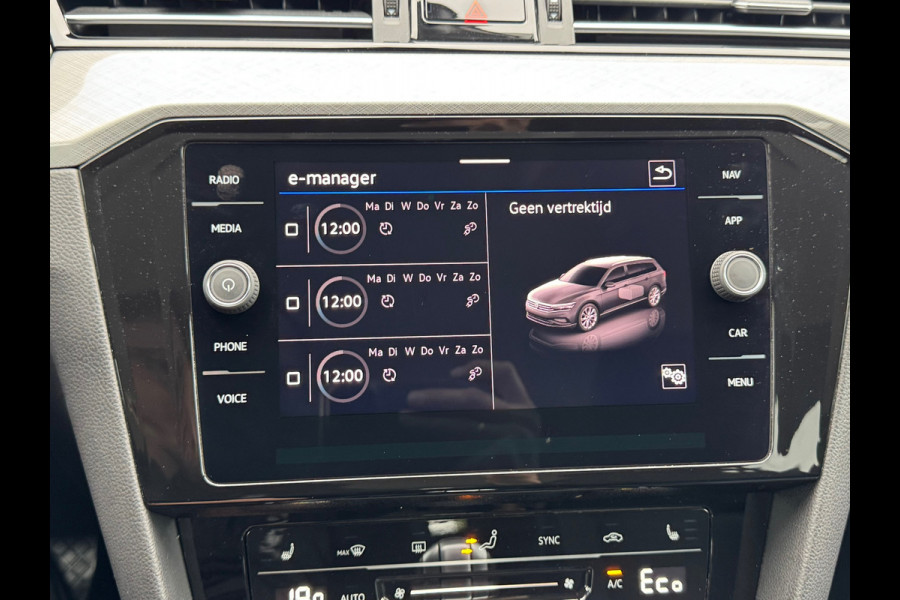 Volkswagen Passat Variant 1.4 TSI PHEV GTE * Trekhaak * Head-up Display * Matrix Led * Side Assist *