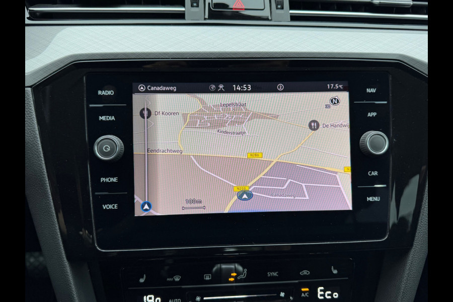 Volkswagen Passat Variant 1.4 TSI PHEV GTE * Trekhaak * Head-up Display * Matrix Led * Side Assist *