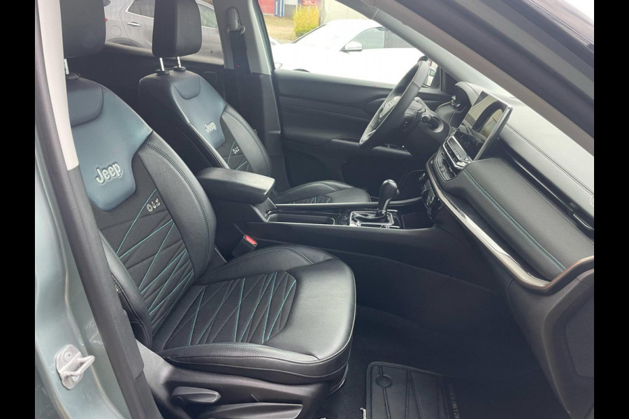 Jeep Compass 4xe 240 Plug-in Hybrid Electric Upland Jeep Compass 4xe 240 Plug-in Hybrid Electric Upland