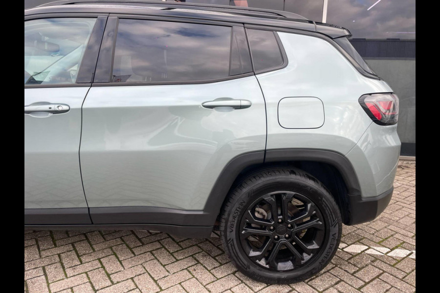 Jeep Compass 4xe 240 Plug-in Hybrid Electric Upland Jeep Compass 4xe 240 Plug-in Hybrid Electric Upland