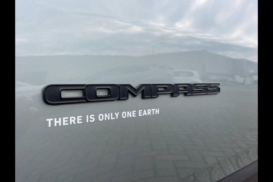 Jeep Compass 4xe 240 Plug-in Hybrid Electric Upland Jeep Compass 4xe 240 Plug-in Hybrid Electric Upland