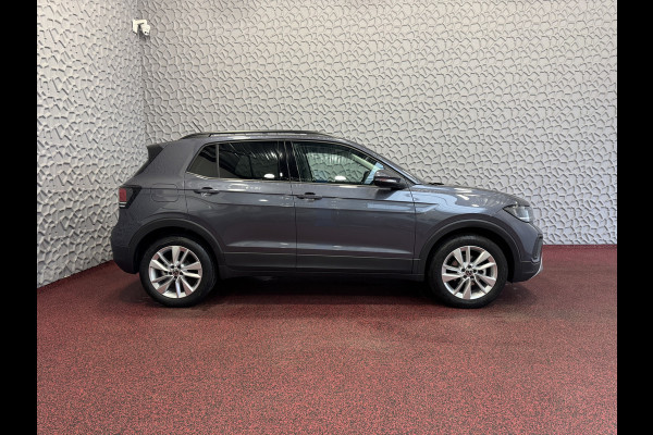 Volkswagen T-Cross 1.5 150PK LED V+A CAMERA DIG.COCKPIT PRO STOELVERW KEYLESS P-ASSIST NIEUWE MODEL "Volkswagen rijden begint bij Topautos.nl – 75 topmodellen direct op voorraad!"