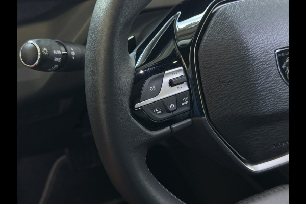 Peugeot 408 ALLURE 130 PK EAT8 NAVI 180. CAMERA LED HALF LEER