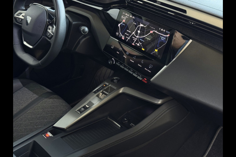 Peugeot 408 ALLURE 130 PK EAT8 NAVI 180. CAMERA LED HALF LEER