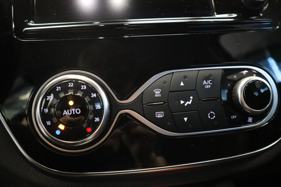 Renault Captur 1.2 TCe Intens Parkeerhulp Camera Elec ramen + spiegels Privacy glass Renault Captur 1.2 TCe Intens Parkeerhulp Camera Elec ramen + spiegels Privacy glass