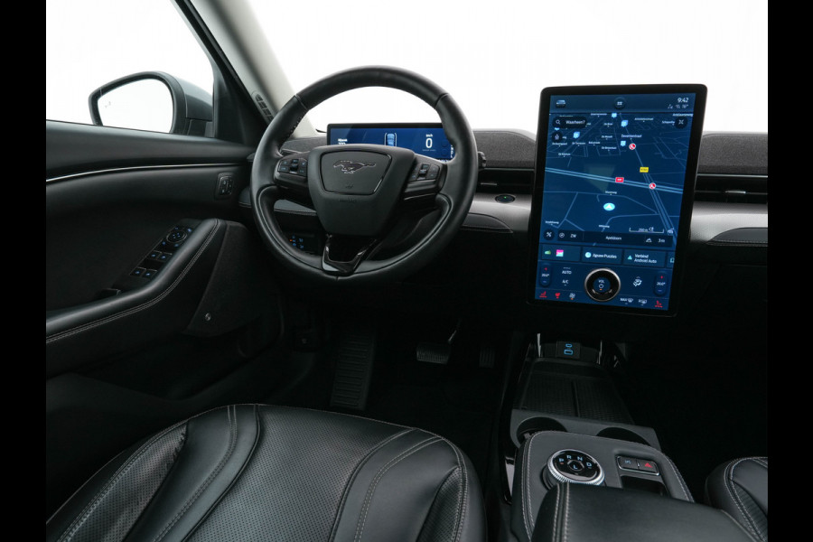 Ford Mustang Mach-E RWD 75 kWh [ 3-Fase ] {SOH-94%} (INCL-BTW) *PANO | LUXURY-LEATHER | ADAPTIVE-CRUISE | BANG&OLUFSEN | MEMORY-PACK | TOP-VIEW | FULL-LED | BLIND-SPOT | DAB+ | DIGI-COCKPIT | KEYLESS | NAVI-FULLMAP | CARPLAY | COMFORT-SEATS |