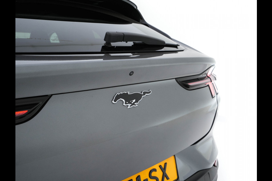 Ford Mustang Mach-E RWD 75 kWh [ 3-Fase ] {SOH-94%} (INCL-BTW) *PANO | LUXURY-LEATHER | ADAPTIVE-CRUISE | BANG&OLUFSEN | MEMORY-PACK | TOP-VIEW | FULL-LED | BLIND-SPOT | DAB+ | DIGI-COCKPIT | KEYLESS | NAVI-FULLMAP | CARPLAY | COMFORT-SEATS |