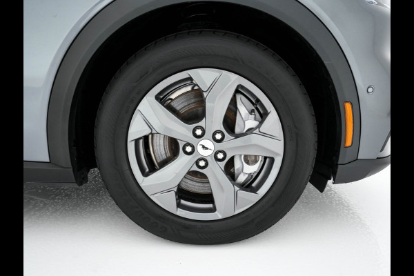 Ford Mustang Mach-E RWD 75 kWh [ 3-Fase ] {SOH-94%} (INCL-BTW) *PANO | LUXURY-LEATHER | ADAPTIVE-CRUISE | BANG&OLUFSEN | MEMORY-PACK | TOP-VIEW | FULL-LED | BLIND-SPOT | DAB+ | DIGI-COCKPIT | KEYLESS | NAVI-FULLMAP | CARPLAY | COMFORT-SEATS |