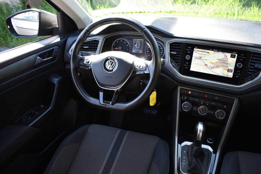 Volkswagen T-Roc 1.5 TSI 150PK DSG Style NAVI/PDC/CARPLAY