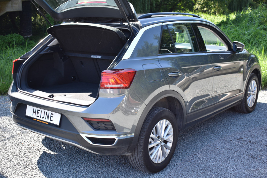 Volkswagen T-Roc 1.5 TSI 150PK DSG Style NAVI/PDC/CARPLAY