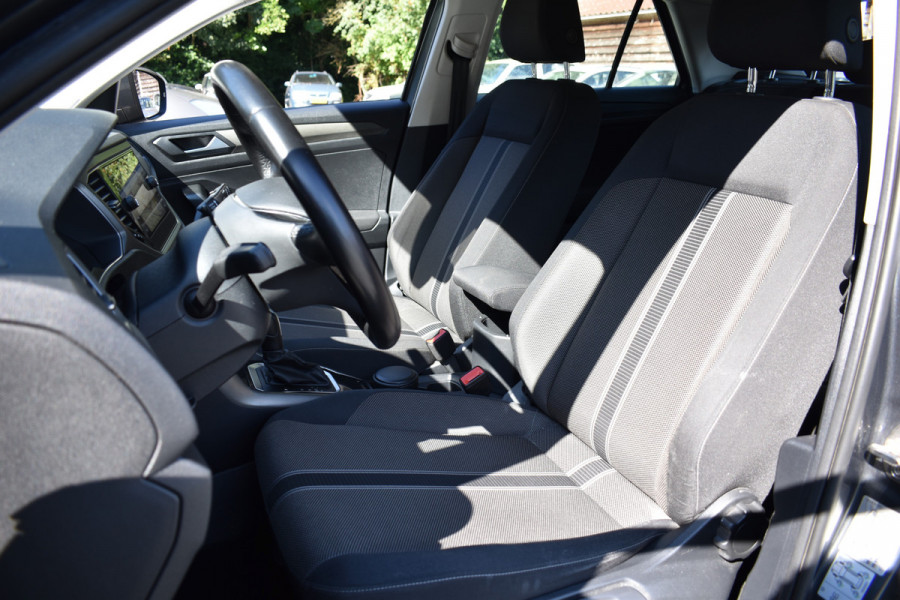 Volkswagen T-Roc 1.5 TSI 150PK DSG Style NAVI/PDC/CARPLAY
