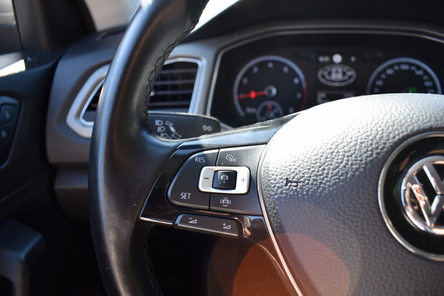 Volkswagen T-Roc 1.5 TSI 150PK DSG Style NAVI/PDC/CARPLAY