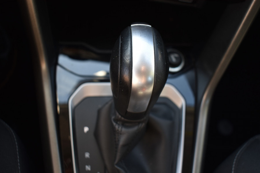 Volkswagen T-Roc 1.5 TSI 150PK DSG Style NAVI/PDC/CARPLAY