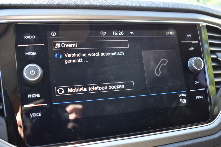 Volkswagen T-Roc 1.5 TSI 150PK DSG Style NAVI/PDC/CARPLAY