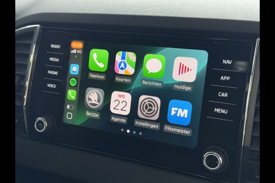 Škoda Karoq 1.5 TSI 150 PK CARPLAY NAVI VIR.COCKPIT STOEL/STUUR VERW. ADAP.CRUISE 2024