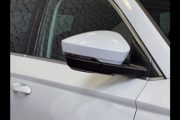 Škoda Karoq 1.5 TSI 150 PK CARPLAY NAVI VIR.COCKPIT STOEL/STUUR VERW. ADAP.CRUISE 2024