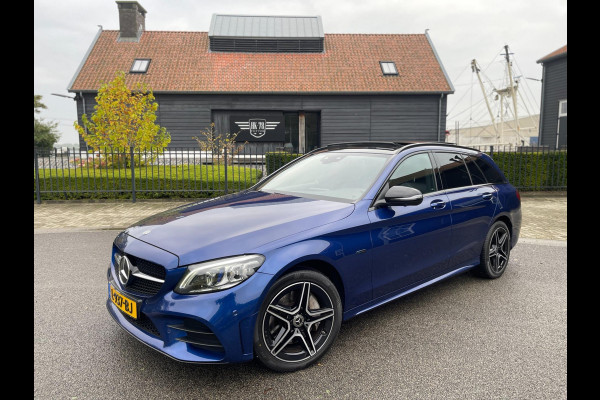 Mercedes-Benz C-Klasse Estate 300 e Hybride AMG NIGHT-PAKKET PANORAMADAK 360" CAMERA TREKHAAK Mercedes-Benz C-Klasse Estate 300 e Hybride AMG NIGHT-PAKKET PANORAMADAK 360" CAMERA TREKHAAK