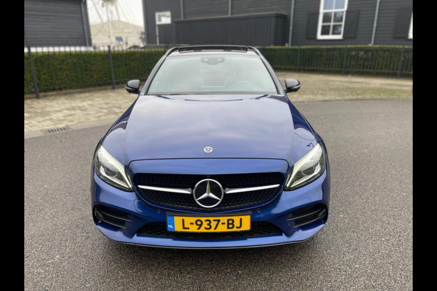 Mercedes-Benz C-Klasse Estate 300 e Hybride AMG NIGHT-PAKKET PANORAMADAK 360" CAMERA TREKHAAK Mercedes-Benz C-Klasse Estate 300 e Hybride AMG NIGHT-PAKKET PANORAMADAK 360" CAMERA TREKHAAK