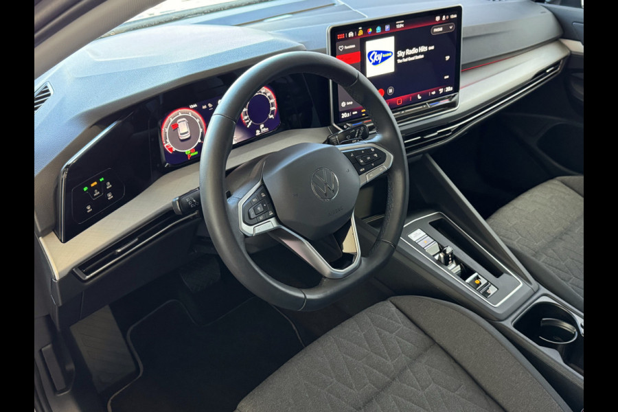 Volkswagen Golf ✅1.5eTSI 150 PK✅ EDITION LED CARPLAY NAVI CAMERA STOEL/STUUR VERW KEYLESS MHEV "Volkswagen rijden begint bij Topautos.nl – 75 topmodellen direct op voorraad!"
