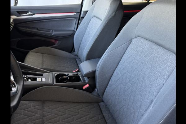 Volkswagen Golf ✅1.5eTSI 150 PK✅ EDITION LED CARPLAY NAVI CAMERA STOEL/STUUR VERW KEYLESS MHEV "Volkswagen rijden begint bij Topautos.nl – 75 topmodellen direct op voorraad!"