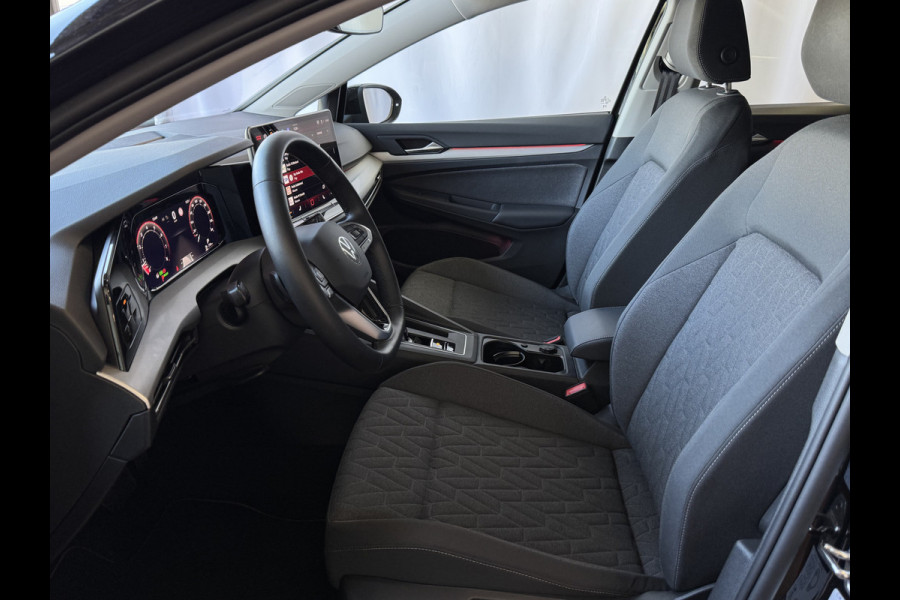 Volkswagen Golf ✅1.5eTSI 150 PK✅ EDITION LED CARPLAY NAVI CAMERA STOEL/STUUR VERW KEYLESS MHEV "Volkswagen rijden begint bij Topautos.nl – 75 topmodellen direct op voorraad!"