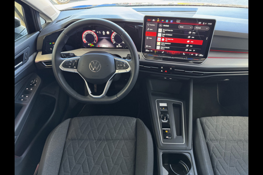 Volkswagen Golf ✅1.5eTSI 150 PK✅ EDITION LED CARPLAY NAVI CAMERA STOEL/STUUR VERW KEYLESS MHEV "Volkswagen rijden begint bij Topautos.nl – 75 topmodellen direct op voorraad!"