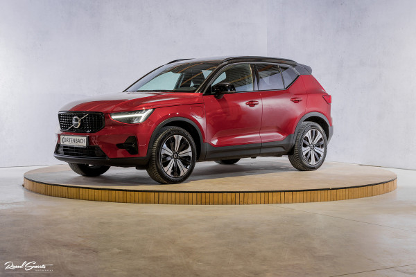 Volvo XC40 1.5 T4 Plug-in hybrid Ultimate Dark | Panorama dak | Zwenkbare trekhaak | Adaptieve cruise | Harman Kardon | Volvo XC40 1.5 T4 Plug-in hybrid Ultimate Dark | Panorama dak | Zwenkbare trekhaak | Adaptieve cruise | Harman Kardon |