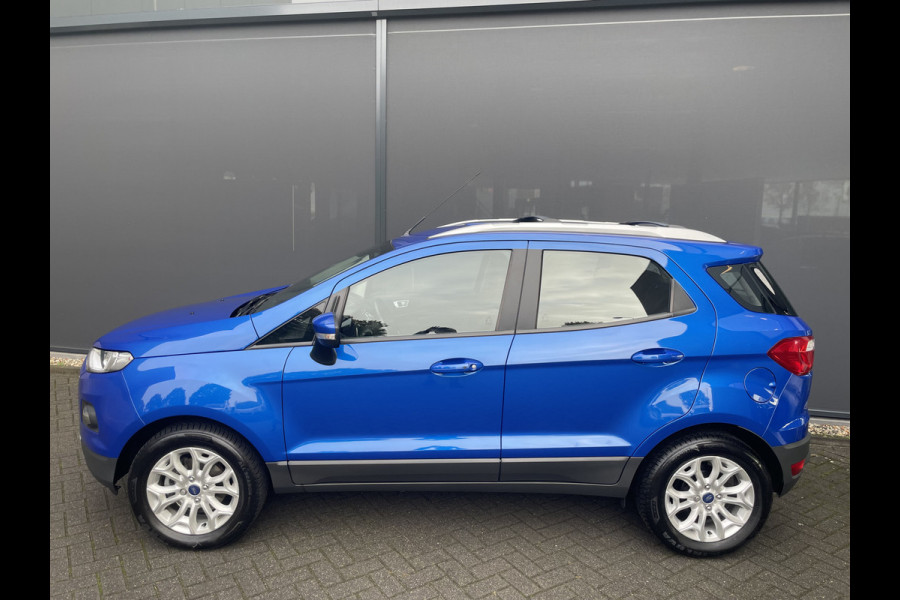 Ford EcoSport 1.5 Ti-VCT Titanium Achteruitrijcamera - Airco - Parkeersensoren achter - Keyless entry - Navigatie full map - dakrails - Mistlampen voor - Licht metalen velgen 16 inch - stuur leder Ford EcoSport 1.5 Ti-VCT Titanium Achteruitrijcamera - Airco - Parkeersensoren achter - Keyless entry - Navigatie full map - dakrails - Mistlampen voor - Licht metalen velgen 16 inch - stuur leder